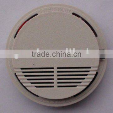 Independent smoke detector fire alarm