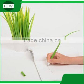 Soft Silicone Green Grass pooLeaf Shaped Ball Point Pen Hot Selling Silicone Leaf Pen Ball Point plastic Pen for student