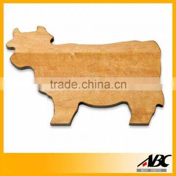 Cute And Attractive Rubber Wood Animal Shaped Cutting Board