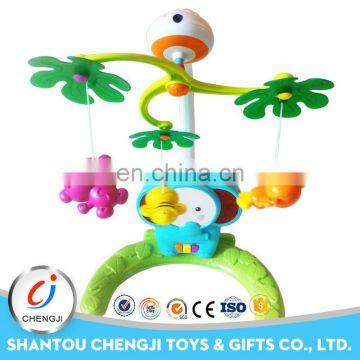 2016 popular multi-functional plastic music felt baby mobile