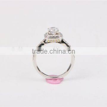 High Quality 925 Silver Engagement Ring With Clear Zircon for Lady Made in China photo-3
