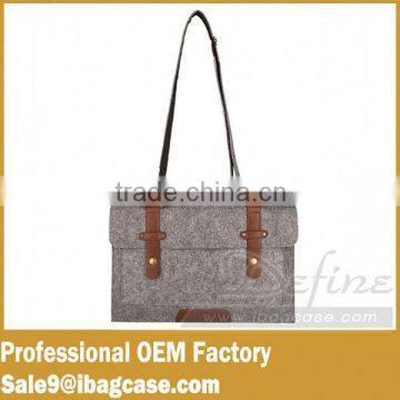 The New Style Felt Shoulder Bag