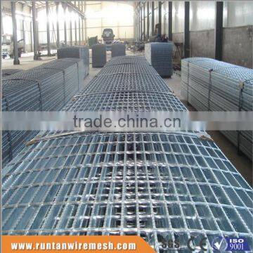 Hot dipped galvanized floor platform bar serrated heavy duty steel floor grating (Trade Assurance)