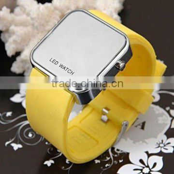 Pomotional charm silicone led watch for lady