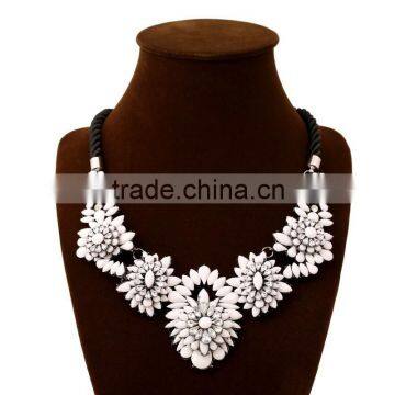 Alibaba china hot sale fashion jewelry luxury pearl necklace for women