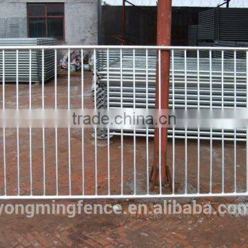 Galvanized retractable swimming pool fencing