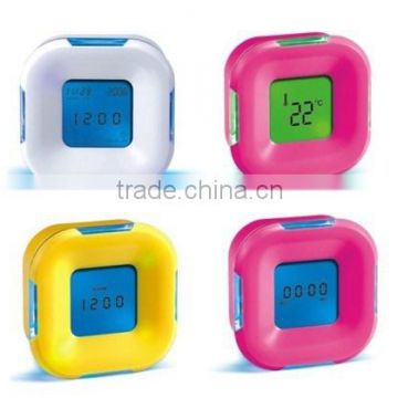 2015 hot sale four way rotating cock ( color changing digital clock & 7 leds glowing clock changing )