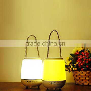 Speaker Lamp Night Light Lantern with Strap Wireless Audio Speaker 3.5mm Audio Input 10 Min Timer