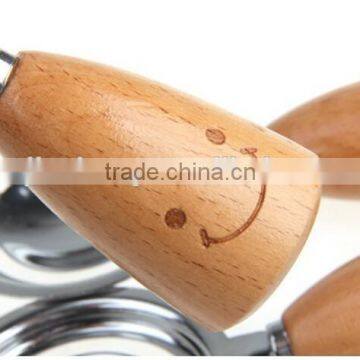 S5132 Wooden Handle Smiling Egg White Separator photo-6