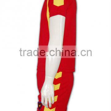 Customize Short Sleeve Red Colour Football Uniform With Pants photo-3