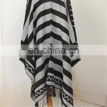 Lady Knitting Patterns Fashionable Cashmere Poncho photo-6