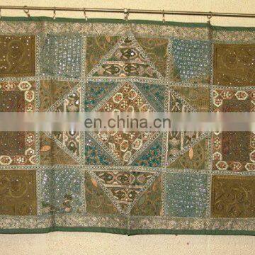 Wholesale Old Sari Patchwork Tapestry Wall Hangings handmade silk beads work Runner