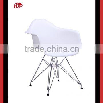 Hard Durable Plastic Molded Side Chair with steel Legs