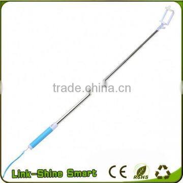 2016Hot sell built-in selfie stick bluetooth for private label mobile ph