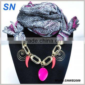 The new fashion 2015 necklace scarf