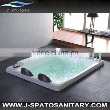 2012 Brand New Competitive Quality Glass Bathtub