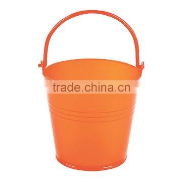 2016 Top Rated Hot Sale Plastic Mini Bright Orange Pails Funny Wholesale Novelty Buckets with Handle for Kids