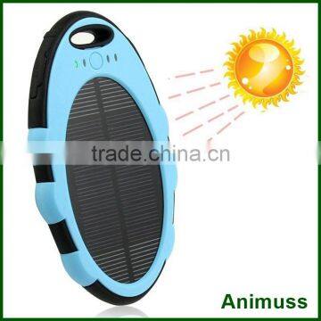 12 month warranty 5.5v 1.2W Led indicator lights portable solar 5000mah Battery For Iphone