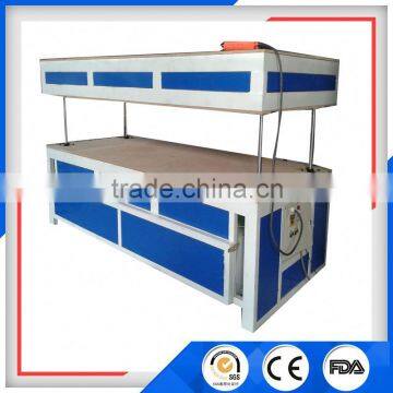 Semi Automatic Vacuum Forming Machine For Advertising photo-2