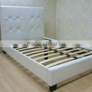 Leather upholstered Bed w/slats-Queen