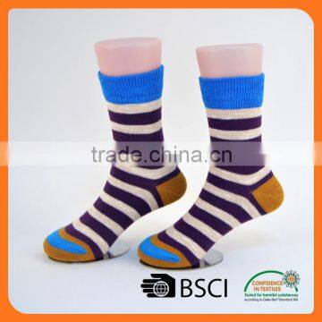 custom cotton indoor flooring yoga anti slip childerern socks