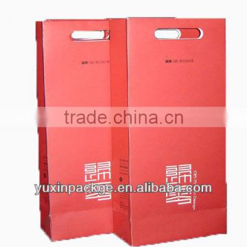 hot sell!!! red paper gift packing bags for wine with hanger