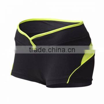 Shaped Hot Pant photo-3