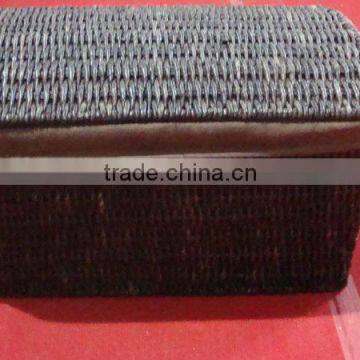 sell beautifu rattan basket with lid