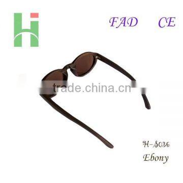 Natural Ebony Sunglasses With Polarized Lens photo-5