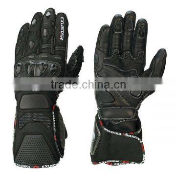 Long-barreled, carbon fiber protectors, motorcycle gloves