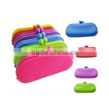 Wholesale Custom Made Girls Handy Silicone Purse for Coins, Keys and Glasses photo-6