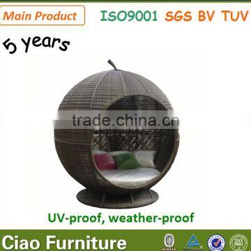 Round daybed cheap outdoor rattan day bed