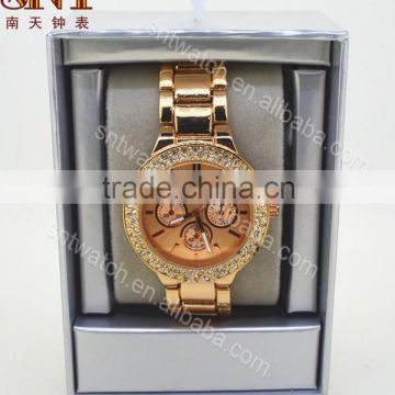 Newest wholesale price quartz watch various color available