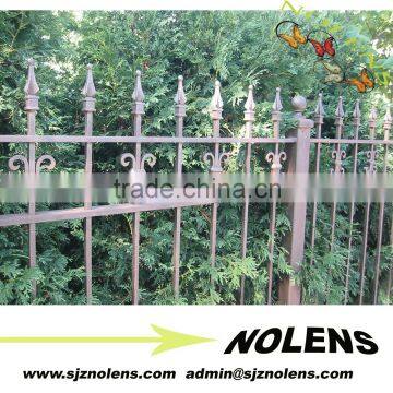 Simple Iron Short Fence On Wall Design