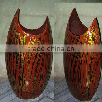An unique design: A beautiful Vietnam lacquer flower vase