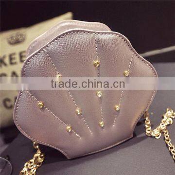 Wholesale Stylish Shell Pattern Ladiess pu Chain Bag With Shining Diamond photo-2