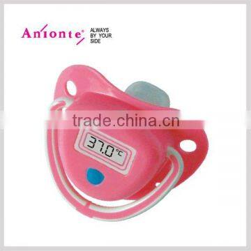 Baby nipple thermometer with auto shut-off