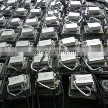 China Factory Project Light Led Solar Dusk to Dawn Flood Light 3 Years Warrranty With CE ROSH SAA UL Approval