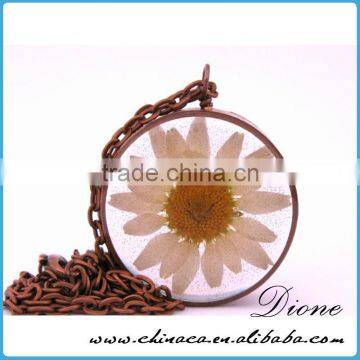 Low MOQ Resin Real Flower Necklace Herbarium Pendant photo-5