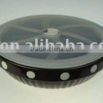 stoneware casserole with plastic cover