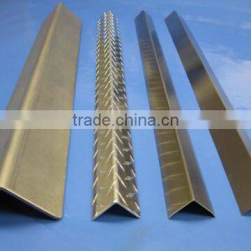 High Quality Iron Equal Angle Bar /equal Angle Bar From Linyi,China photo-4