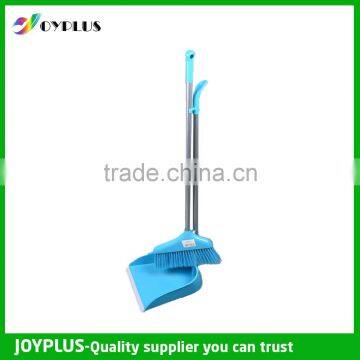 Broom And Dutspan Set With Metal Handle