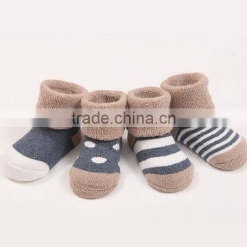 Zm33766a Autumn Winter Bulk Wholesale Socks Korean Kids Children Warm Socks photo-6