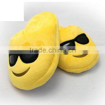 FREE SAMPLE - CHEAP FACTORY CUSTOM EMOJI LSIPPER, PLUSH EMOJI YELLOW SLIPPERS, EMOJI SHOES FOR SALE