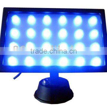 LED elevated floodlight