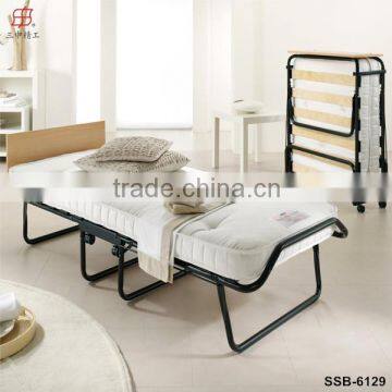 2016 hot sale space saving folding bed with wooden slats for home hotel rollaway hospital use