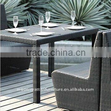 China manufacturer wicker ratan restaurant set