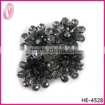 Hot!!! Yiwu Promotion Crystal Metal Brooch Wholesale