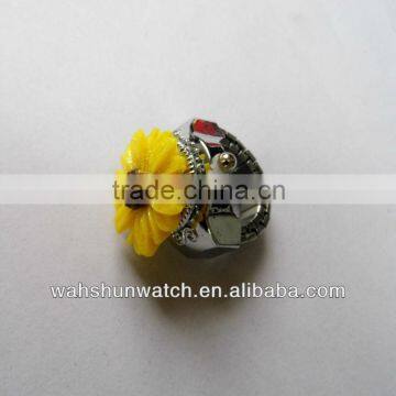 ladies girls fashion sunflower finger ring watch