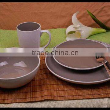 white outer & color inner glaze stoneware tableware made in China 16pcs ceramic dinnerware color glaze stoneware dinner set